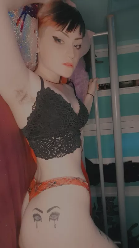 I heard y'all like hairy girls😏❤️ by mini_st0ner