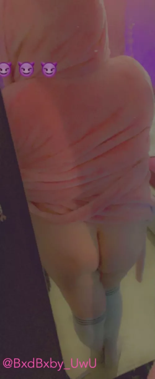 I heard you like bois with A squishy booty🖤 by BXDBXBY_UWU