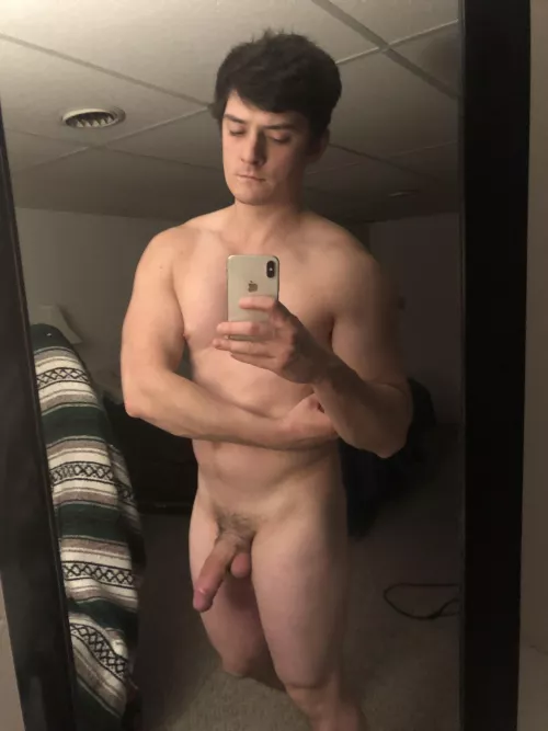 I hit the gym just to take nudes for y’all by aries_son