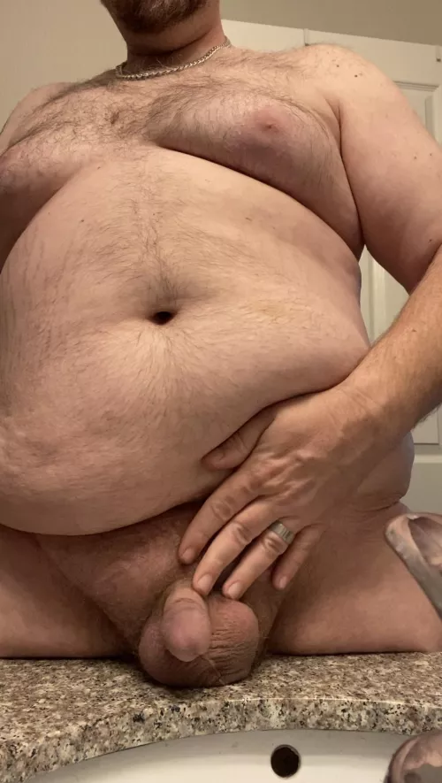 I honestly feel significantly more confident and comfortable in my own body thanks to r/gaybears. It’s nice to know some people find you sexy. by DirtyPervertFromMars