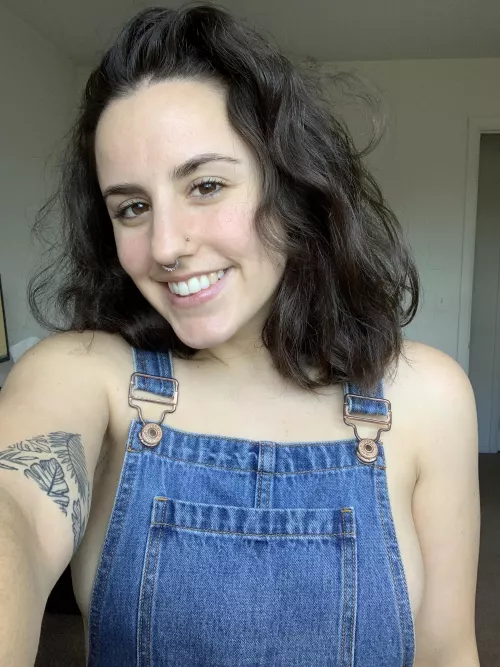 i hope a non lewd is okay🥰 by _daisie