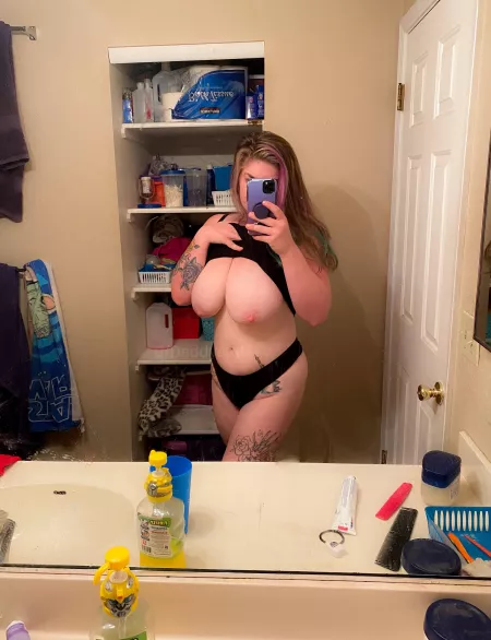 I hope all natural moms are your type. 😋 by DaddyandSky