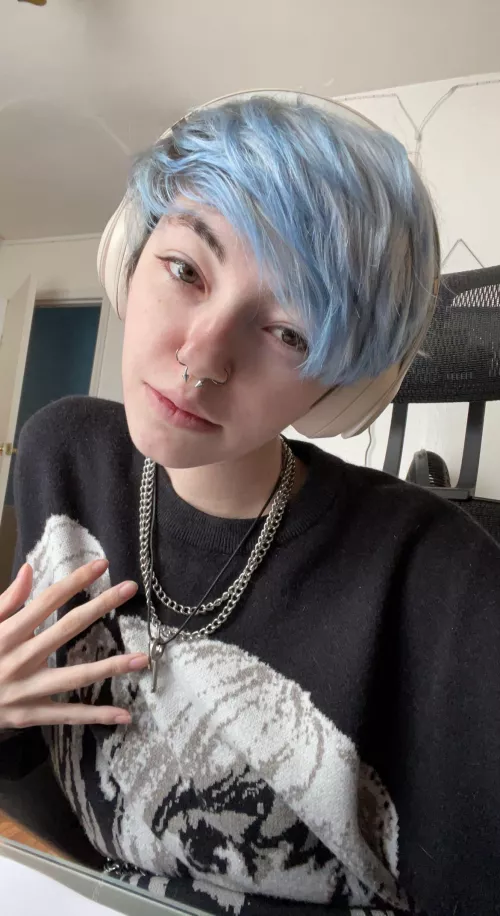 I hope everyone has a good day, sincerely from your fav gamer girl💙 by ERASEDWeeaboo