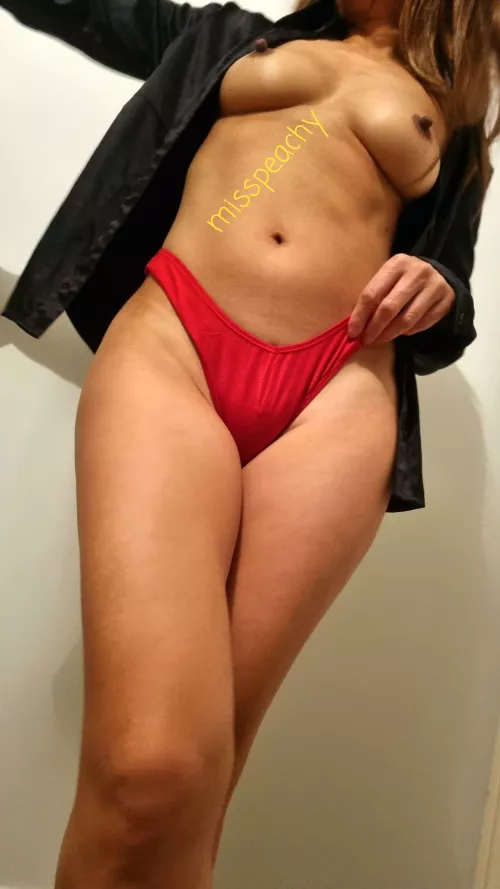 I hope hubby enjoyed the selfie I sent him this morning (f) by misspeachy73