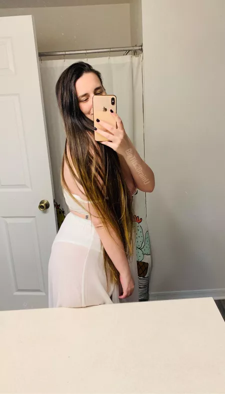 I hope I get noticed by other men at the club tonight. by BigTits2DrainU