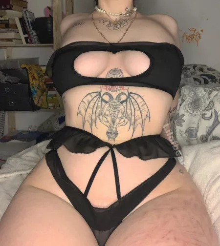 I hope the 2 guys that see my posts think I’m cute in this set <3 by Lillofbear