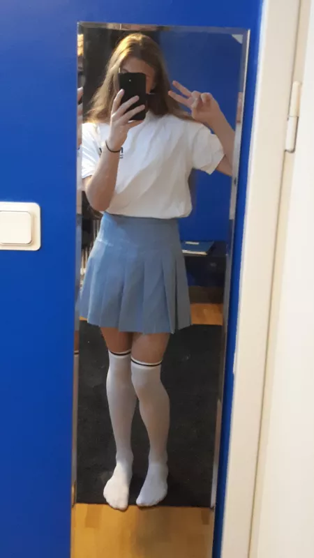 I hope whoever sees this has a great day! ❤ by MartianBoy420