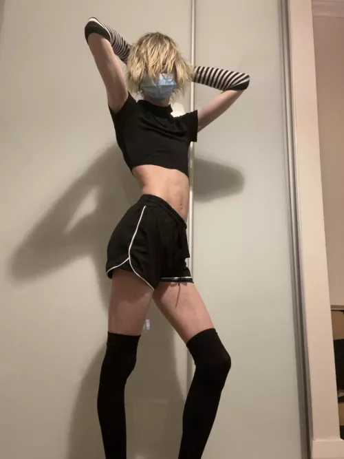 I hope you cuties are having a good day/night 😘 by AIushy