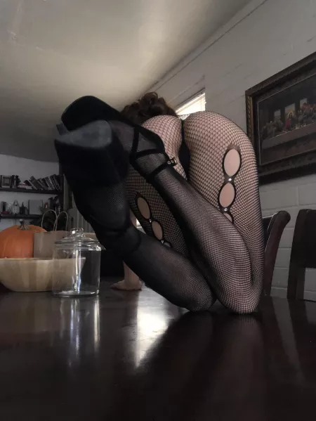 I hope you enjoy the view 😈 by ToesNHeels_