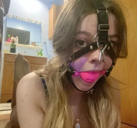 i hope you guys are enjoying my content 🖤 much much more to come! 💋[19F] by slackslave