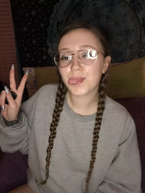 I hope you have a happy new year!! by _laurieee_