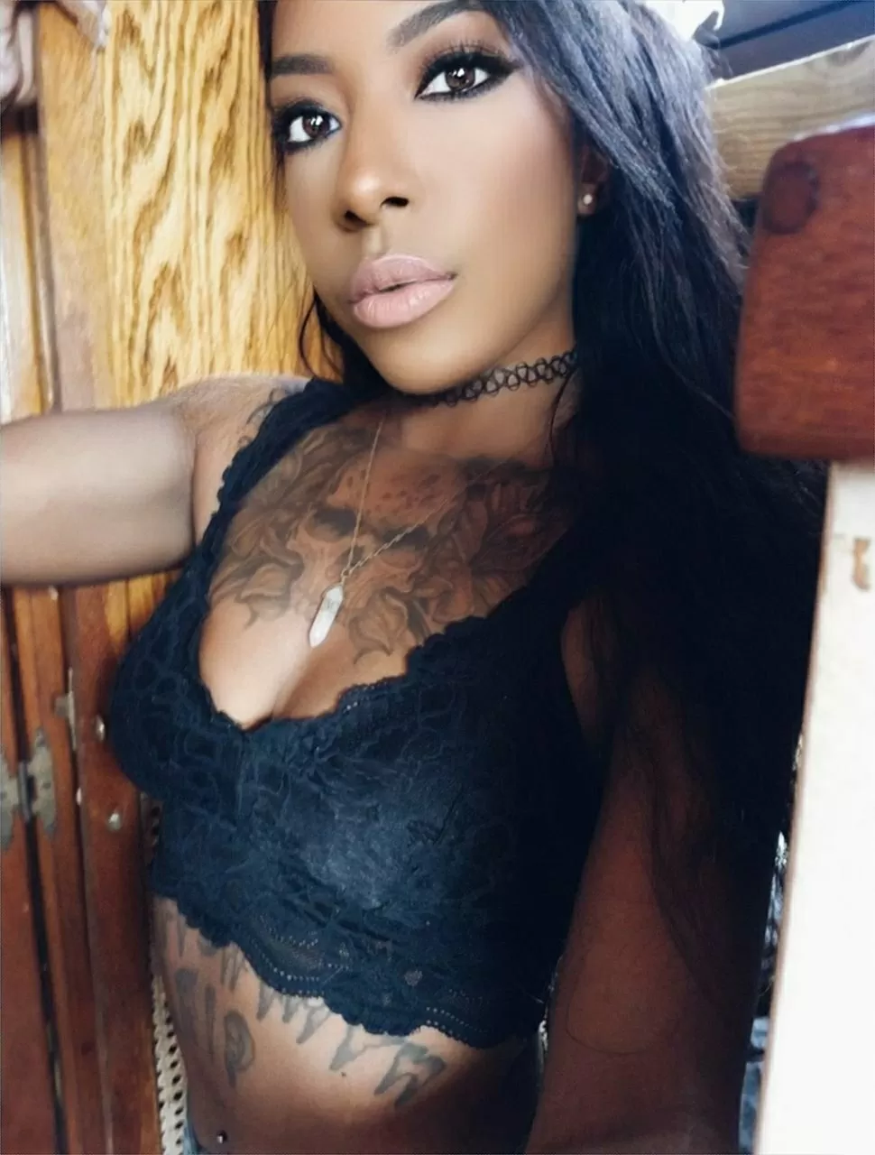 I hope you have a rocking weekend babes💋 posted by Mystic-MoonSiren