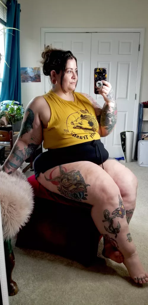 I hope you have a very cozy new years eve ! 🥂 by curvywitchxxx