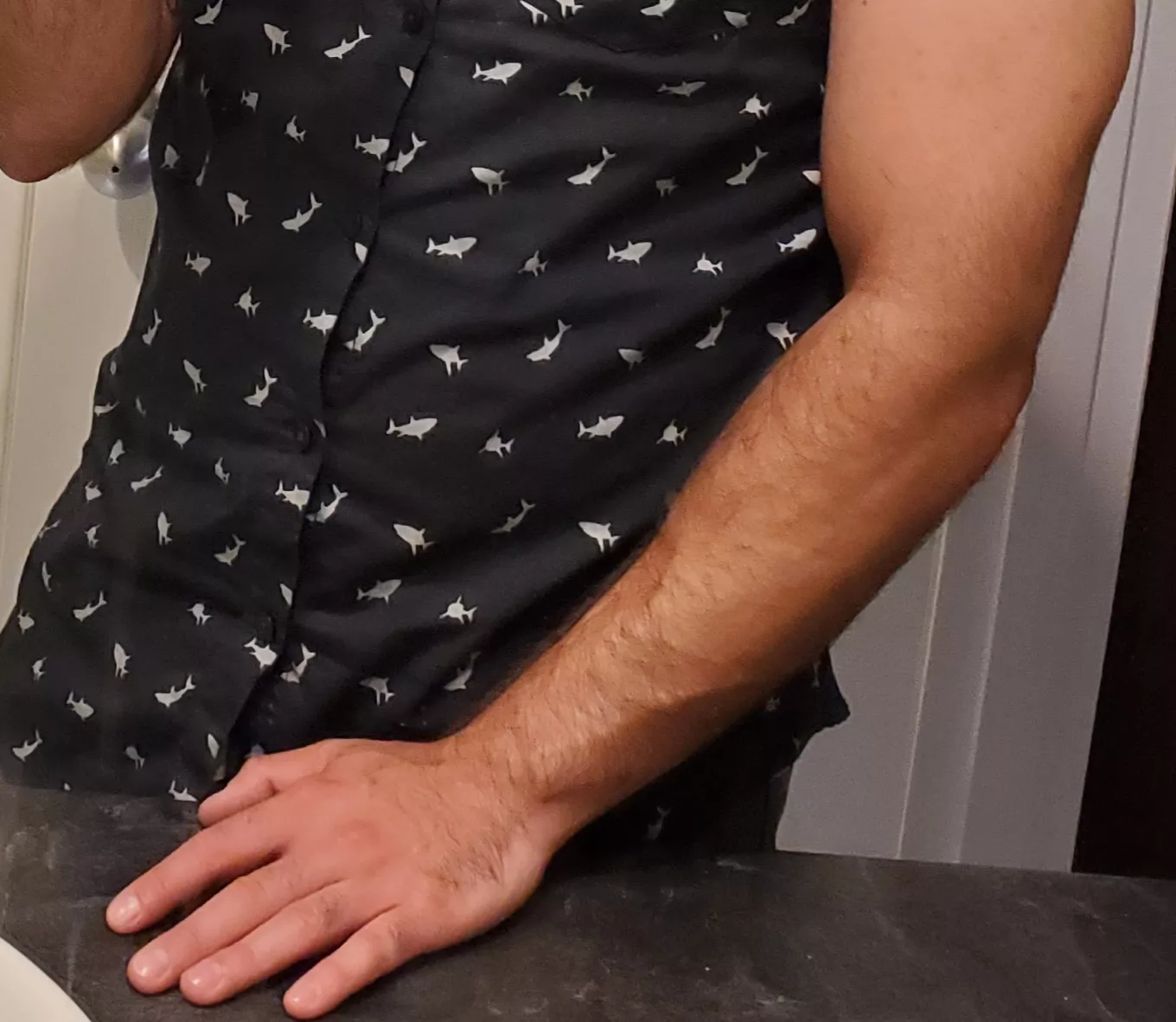 I hope you ladies don't mind some arm hair 😜 posted by EBDTAW