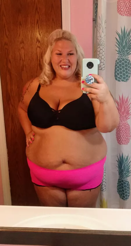 I hope you like thicc blonde girlie girls 💄 by Bubblybabe_88