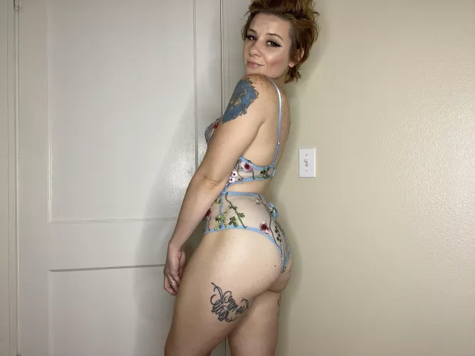 I hope you’re having a good day <3 by Alarmed_Hold_2013