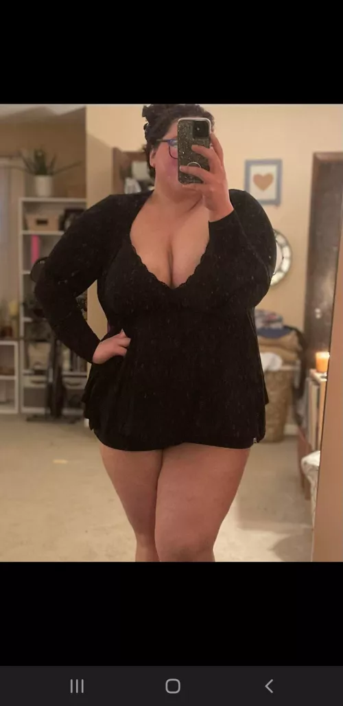 I imagine this won't be as well received since I'm fully clothed haha :) by Flyerscouple45