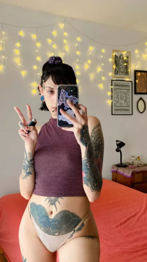 I invite you to get baked with me if you want 👼🏻 by alphafemvle