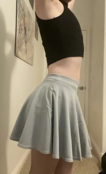 I just got my first skirt and I really liked how it looks :) by nunya4673