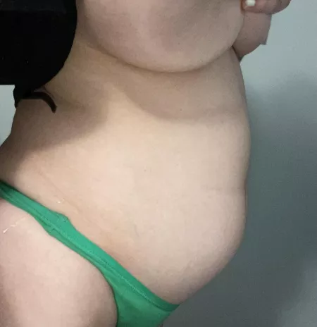 I just lost my job but want to keep myself well fed, just made a kik and Snapchat. I’ll do customs! by UpperEast2020