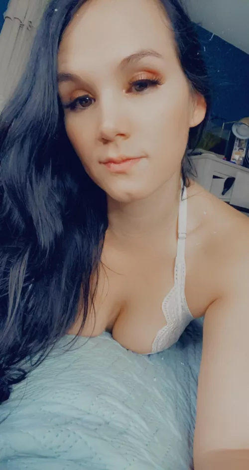 I just put the kids on the bus… who’s cumming over??? by AlexisRyder87