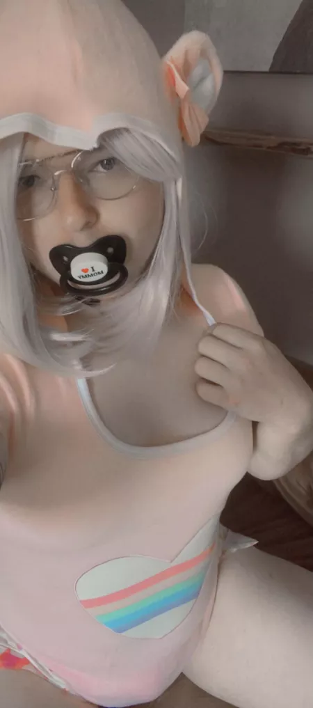 I just wanna be told I’m cute🥺👉🏻👈🏻 by sissygirlsammy