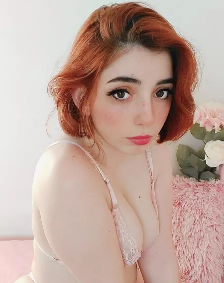 I just want kisses tbh by defiantpanda0