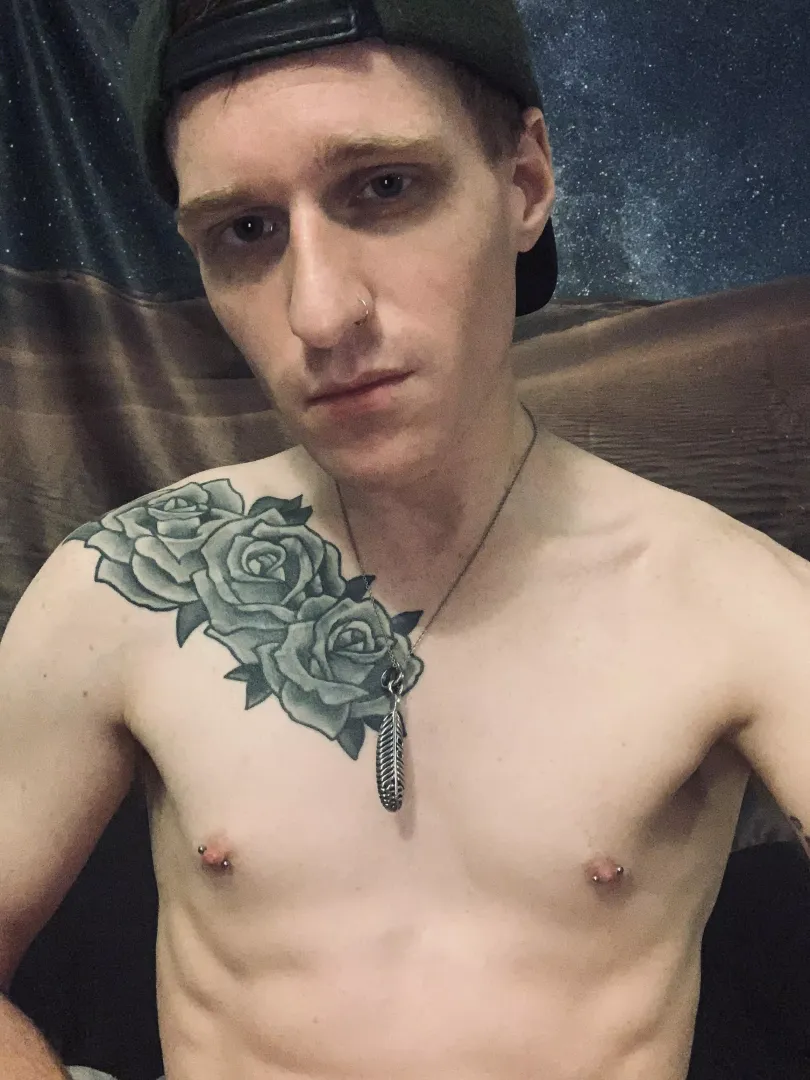 i just wanted to say hello 👋🏻 say hi back 😘 posted by donovanjericho