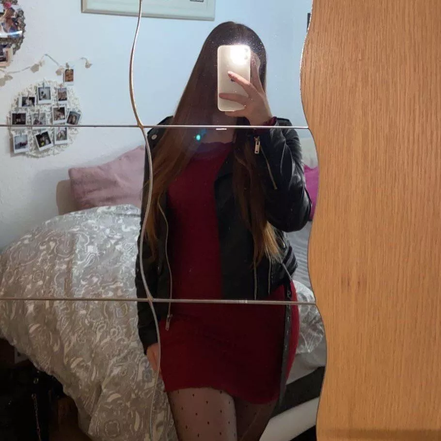 I just wanted to say thank you to all the men who post big beautiful cocks here on reddit every day 💋 posted by Snow_g1rl99