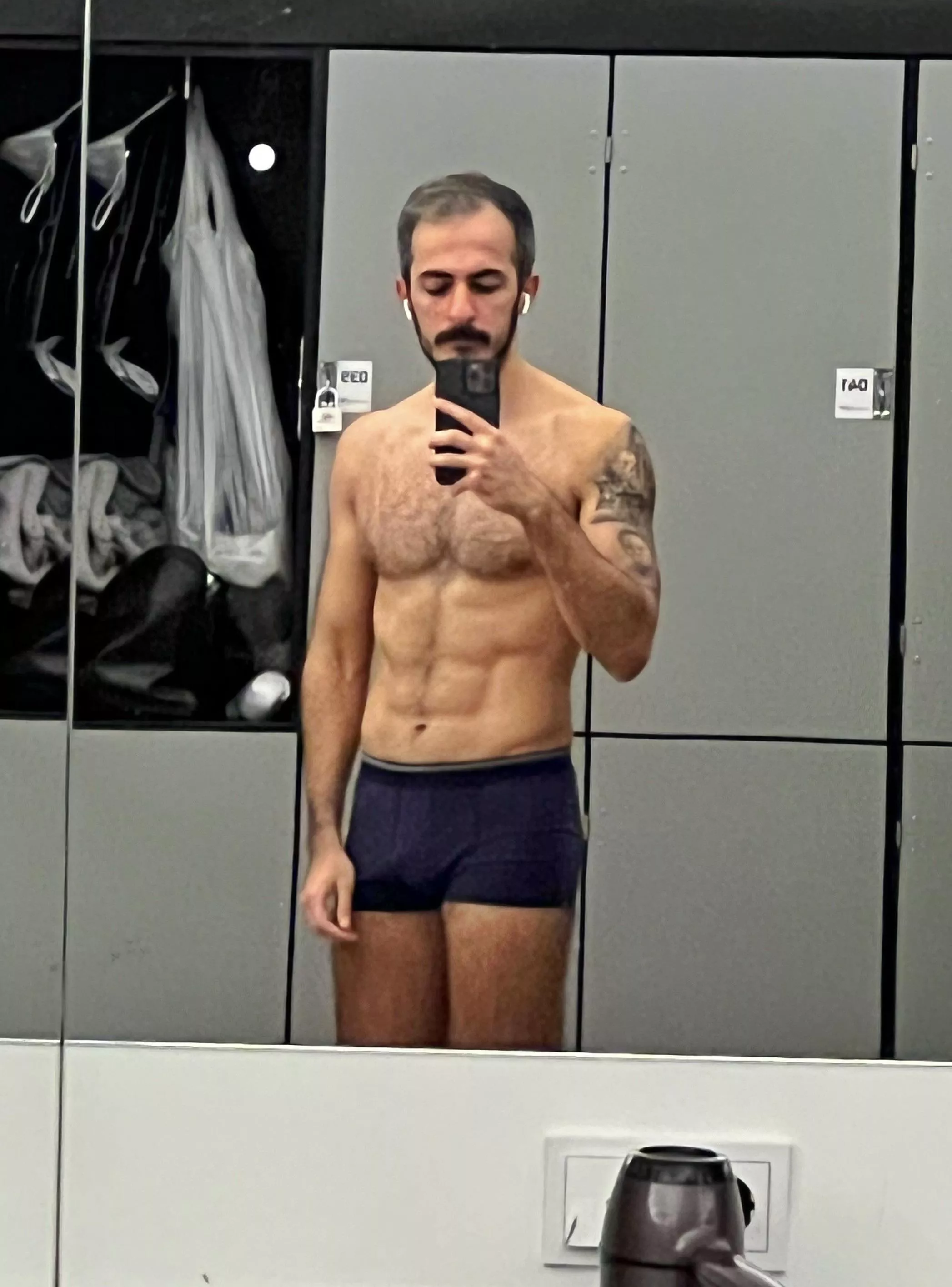 I just wanted to share my latest form because i like where it‘s going. posted by hakikigulyabani