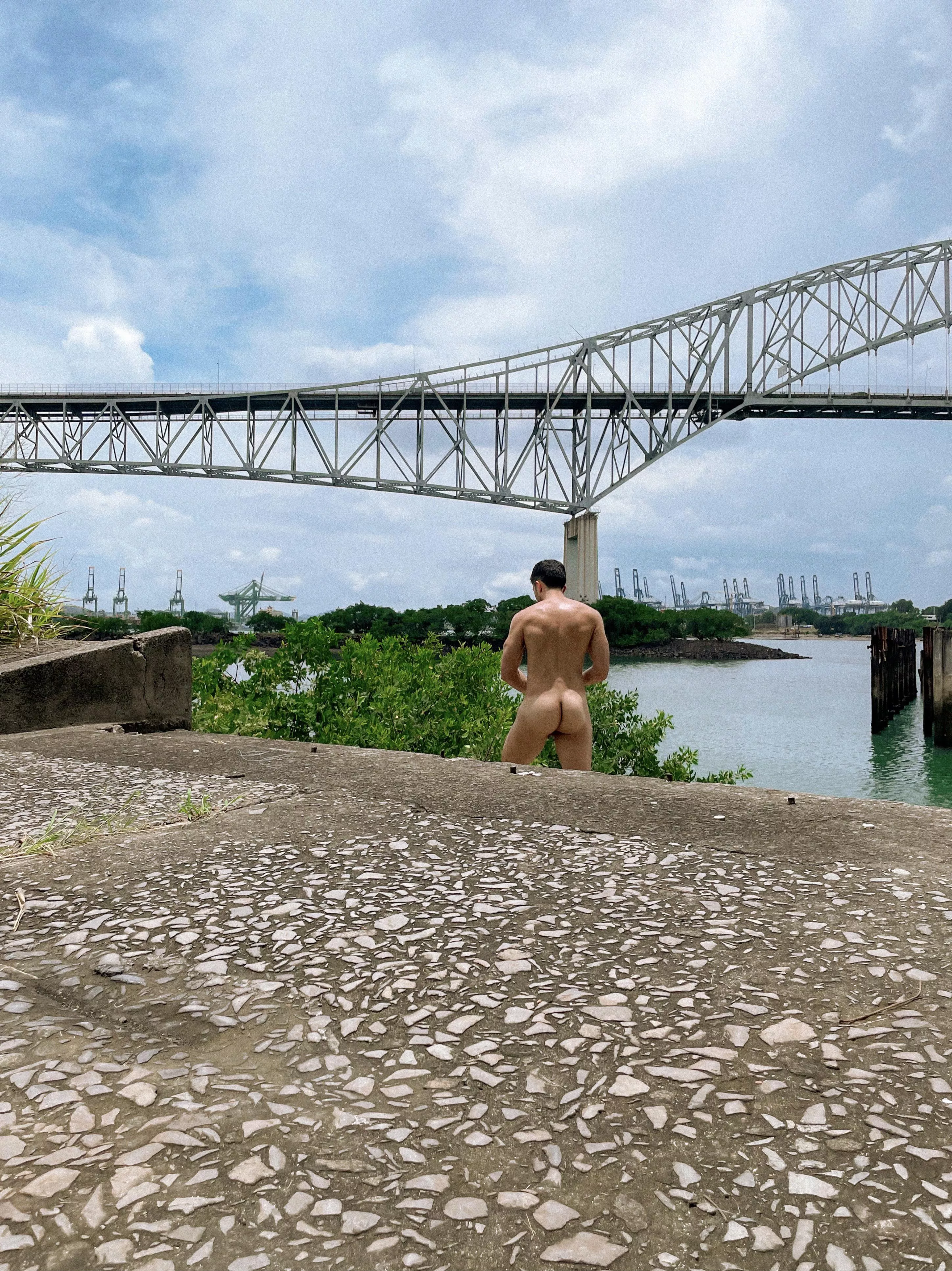 I kinda wish I get caught 😬🌳 posted by joelinblue