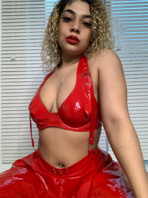 I kiss and tell come listen cuck by belladonnarivae