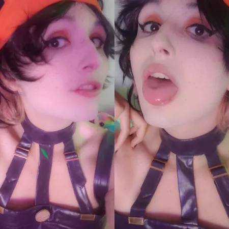 i kno my real hair is showing sHUUUSH >.< by b0rkab0i