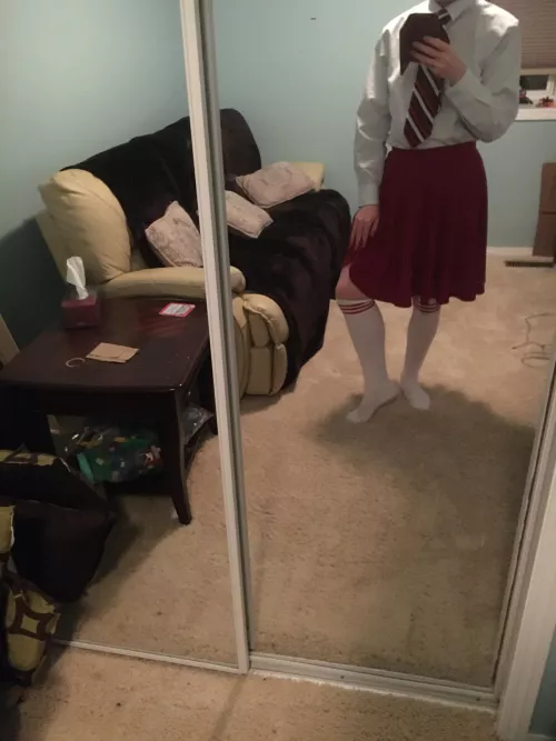 I know a lot of posts here are more NSFW, but I’m happy if at least one person likes this 🌸 by Flujab13