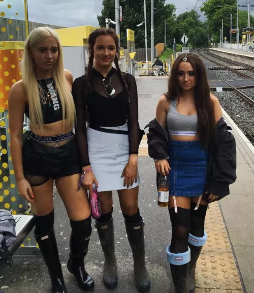 I know which one is my favourite by burnsmurfs