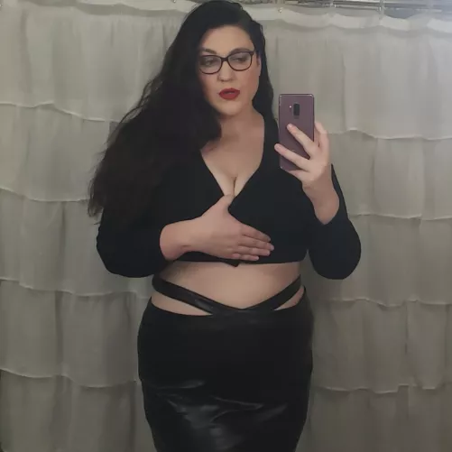 I know you want so much more. 🖤💋 by MistressMoxxi