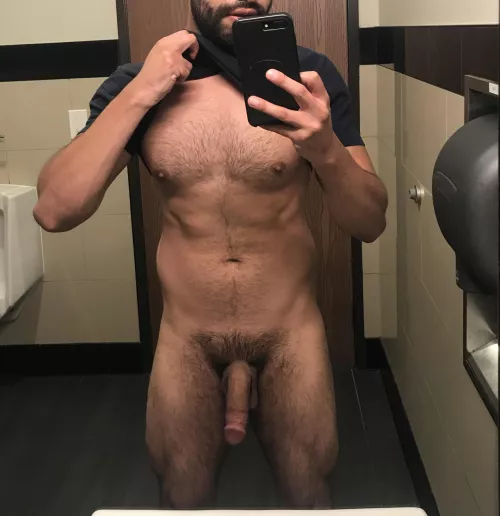 I left the door unlocked too by Dude_nextd00r