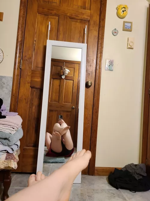 I like being on my back 💋 by Jennatay22