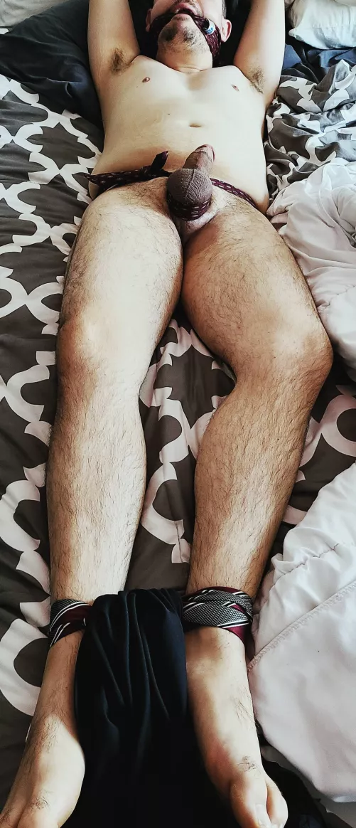 I like finding creative uses for the items in my wardrobe by LarvaDidIt