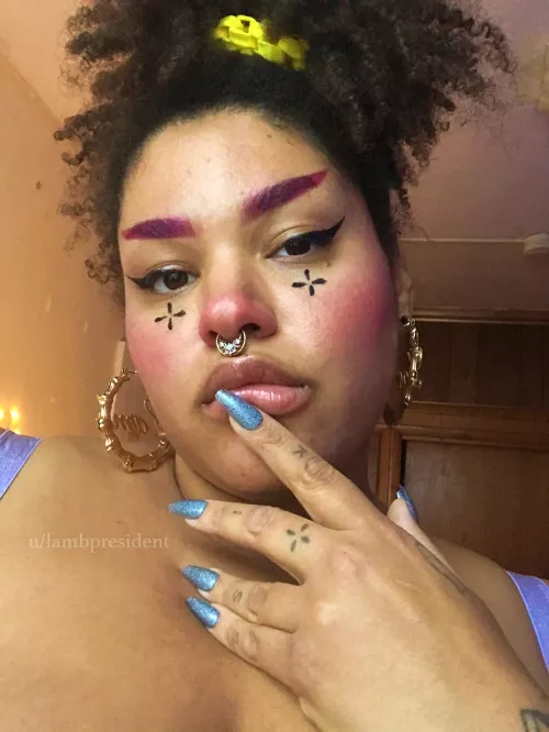 I like kissing so much I tattooed it on my hand🥺 by lambpresident