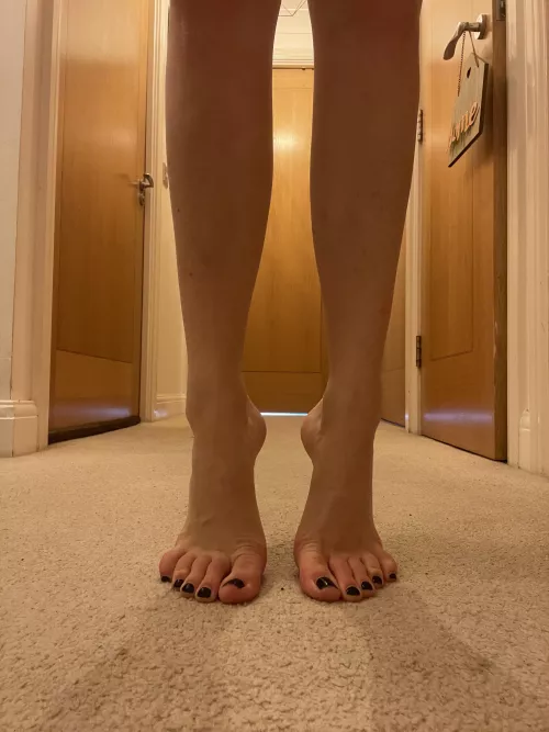 I like my heels sucked by sweetestfeetesme