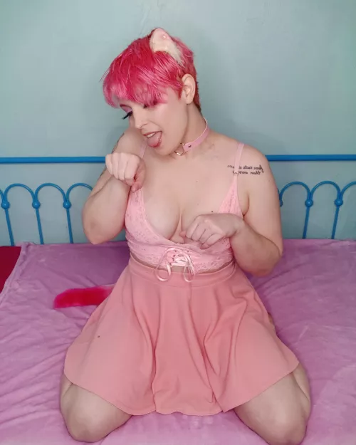 I like pink 😹 by kupakins