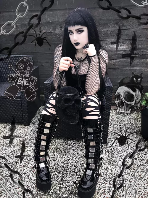 I like the color black 🖤 by Nsfwbooty69