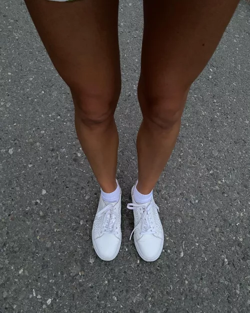 I like the contrast of white shoes and tanned legs 😉 by Margo_pumusy