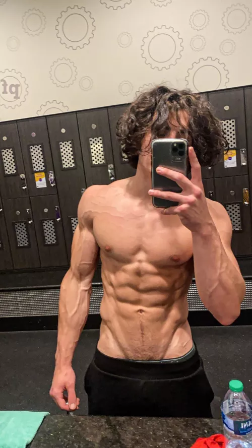 I like to flex for you bros.😏 [19] yrs by Ivansdungeon