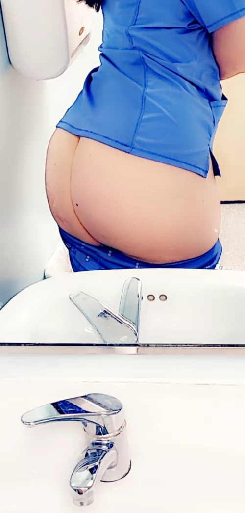 I like to get dirty in my scrubs by Rangerof89