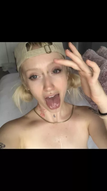 I like to make a mess 😇 by devoneverly