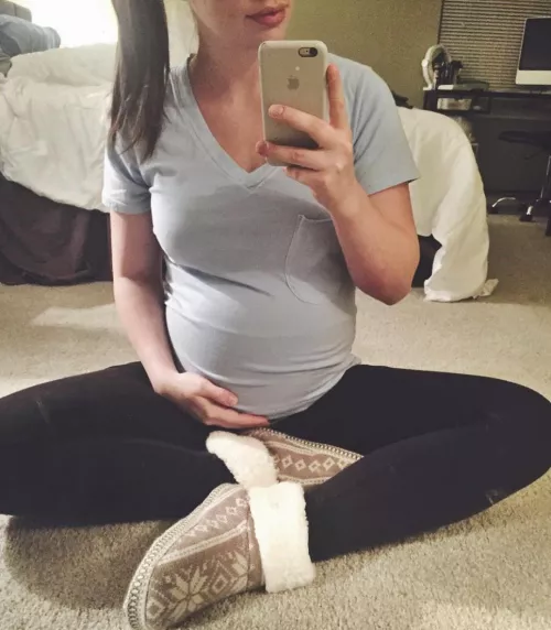 I like to ride until I feel you cum 🥰 by Stickyprincesss