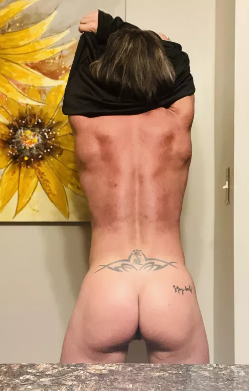 I like to strip for BBC willing to take me (f)rom behind…😈♠️ by gangbangwife77