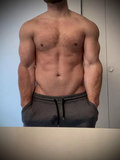 I live in the American Gardens building on West 81st street. My name is… by DarkerDetails